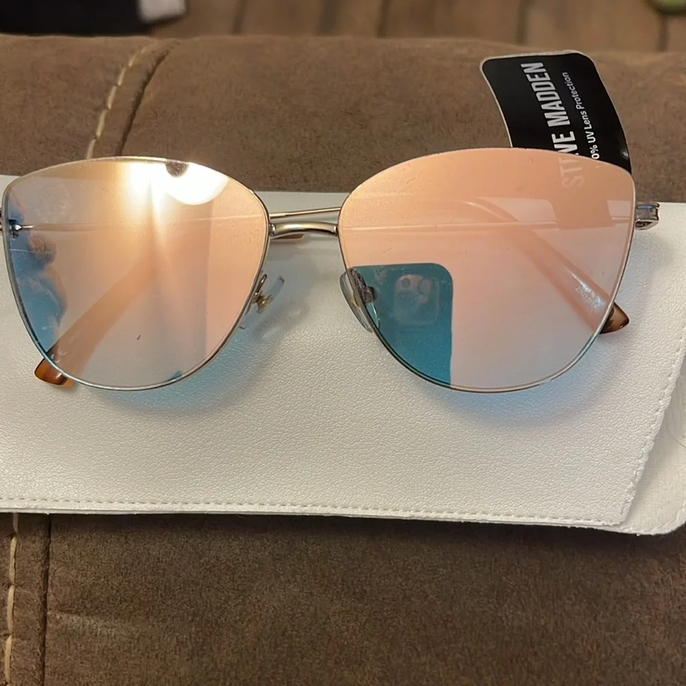 Woman’s Steve Madden Glasses